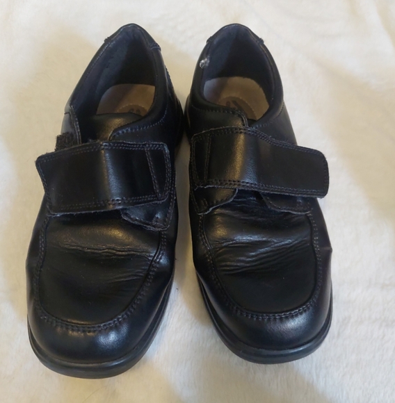 Boys Shoes Size 1 Bundle - Picture 2 of 8